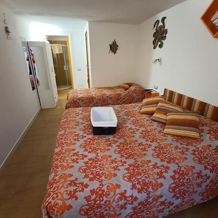 Portopollo Surfhouse Barrabisa 외부 사진