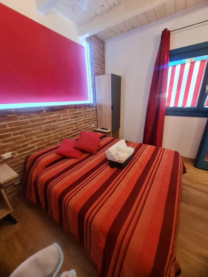 Portopollo Surfhouse Barrabisa 외부 사진