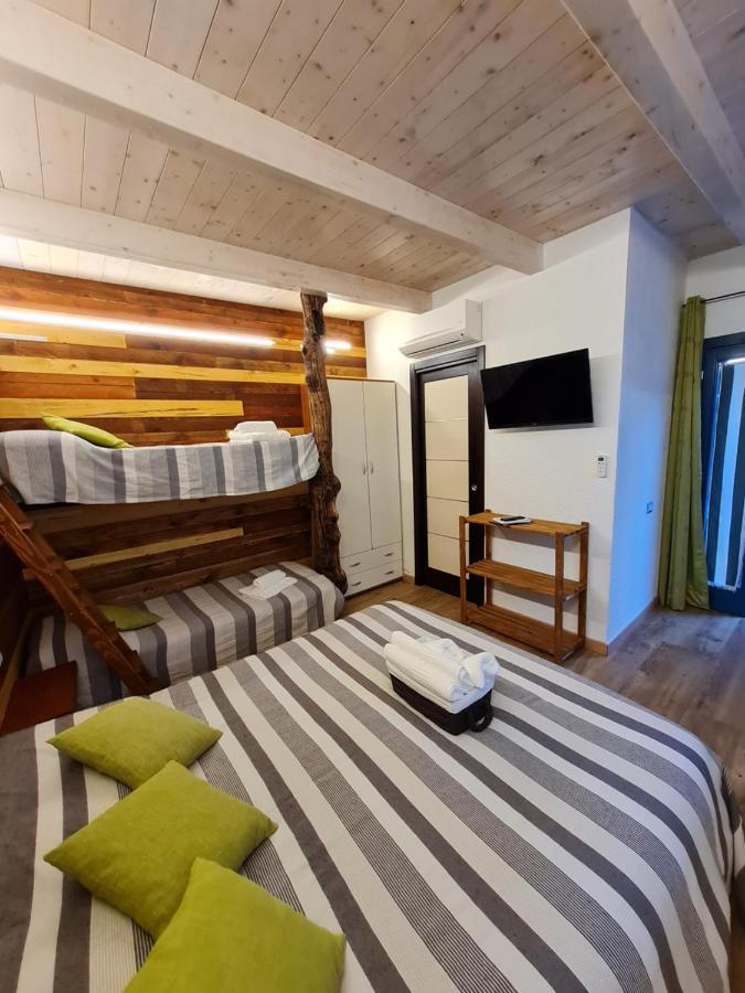Portopollo Surfhouse Barrabisa 외부 사진