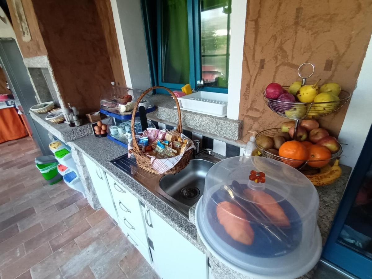 Portopollo Surfhouse Barrabisa 외부 사진